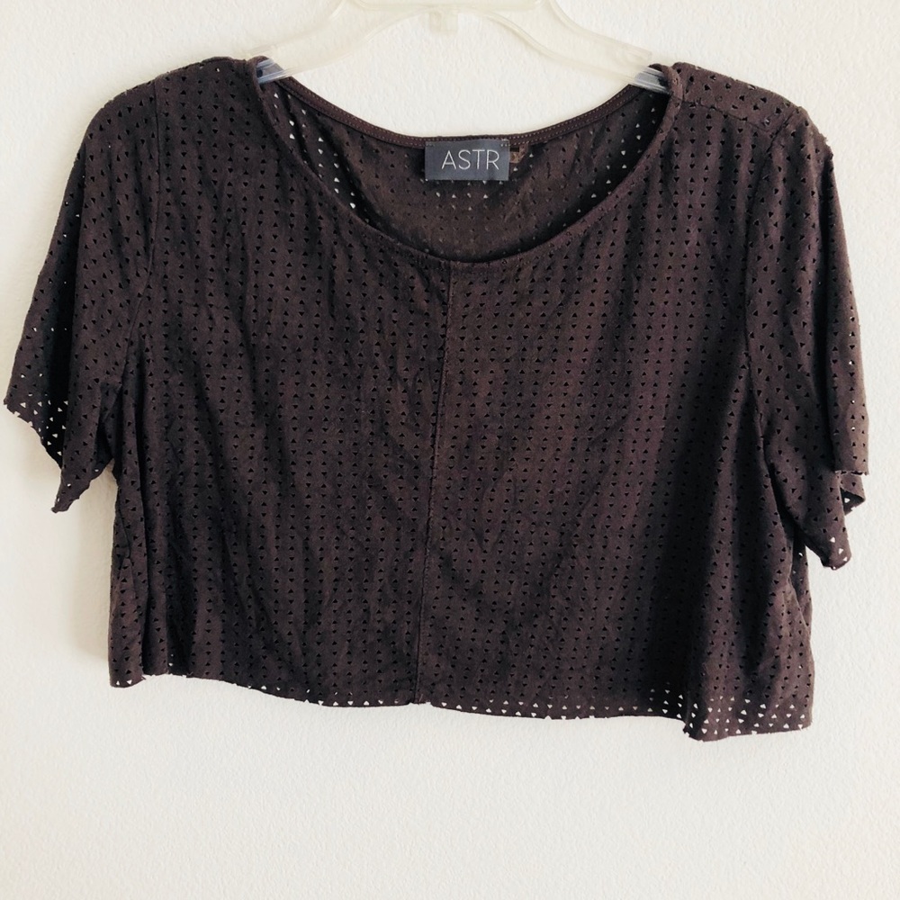 Cute crop top!